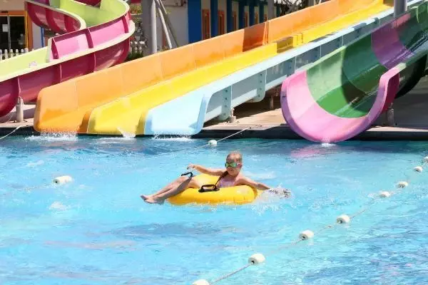 ANTALYA'DA BAYRAM REZERVASYONLARINDA DOLULUK YÜZDE 100'E ULAŞTI