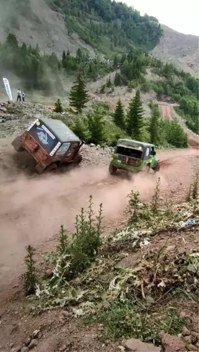 Off Road yarışları nefes kesti