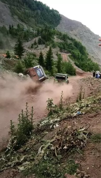 Off Road yarışları nefes kesti