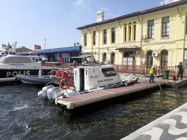 Denizde erkek cesedi bulundu Denizde erkek cesedi bulundu