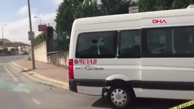İŞÇİ SERVİSİNE KURŞUN YAĞDIRDI: 4 YARALI - YENİDEN