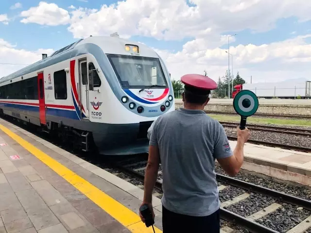 Normalleşmeyle seferlerine başlayacak olan Göller Ekspresi Isparta'ya geldi