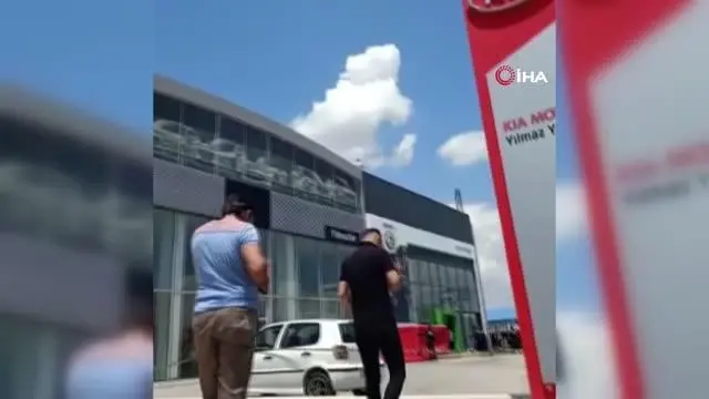 Son dakika 3. sayfa: Çatıya çıkan şahsı polis yakaladı