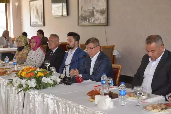 DAVUTOĞLU: CUMHUR İTTİFAKI, BİR MAHKUMLAR İTTİFAKIDIR