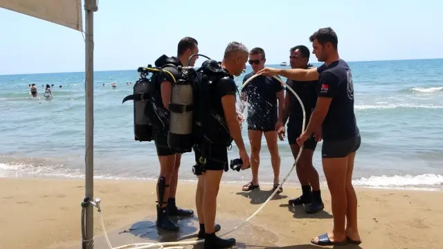 Denizde ceset ihbarı Sahil Güvenlik ve JAK timini alarma geçirdi