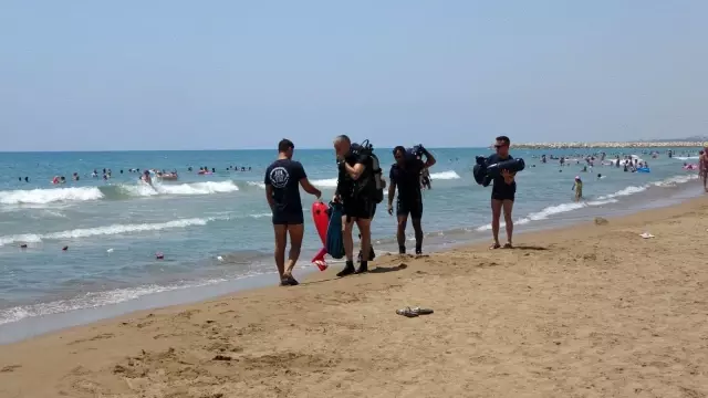 Denizde ceset ihbarı Sahil Güvenlik ve JAK timini alarma geçirdi