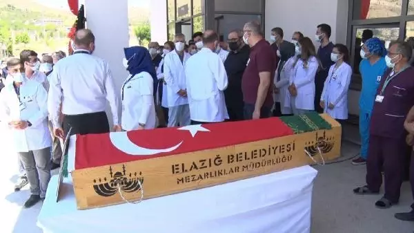 FATMA HEMŞİRE, NÖBETTE KALP KRİZİNDEN ÖLDÜ