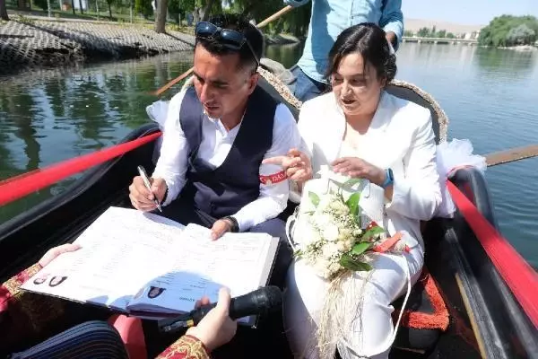 Gondolda 'Evet' dediler
