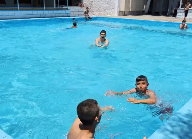 Güneydoğu'da bunaltıcı sıcaklar kavuruyor