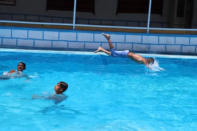 Güneydoğu'da bunaltıcı sıcaklar kavuruyor