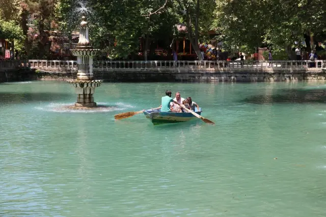 Güneydoğu'da bunaltıcı sıcaklar kavuruyor
