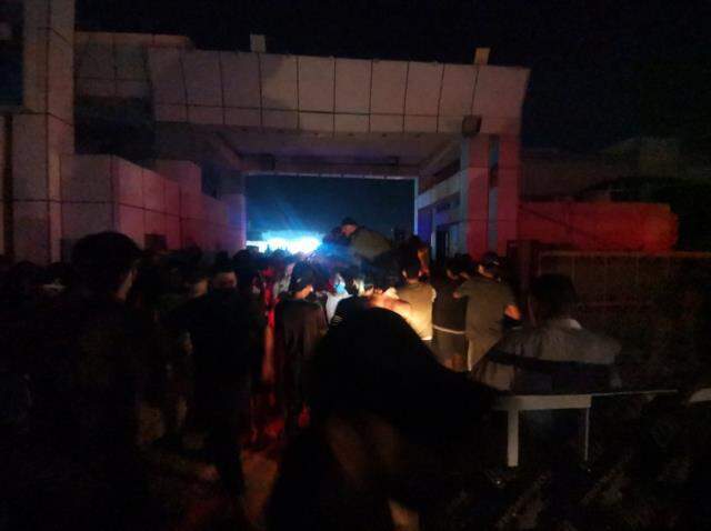 Irak'ta koronavirüs hastanesinde yangın! Yaşamını yitirenlerin sayısı 45'e yükseldi