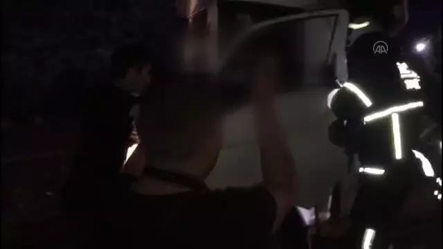Kamyon ile kamyonet çarpıştı: 1 yaralı