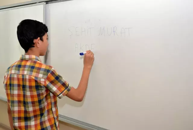 LGS sınavında birinci olan Özbek öğrencinin yeni hedefi YKS'de Türkiye birinciliği
