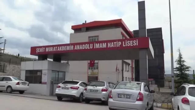 LGS sınavında birinci olan Özbek öğrencinin yeni hedefi YKS'de Türkiye birinciliği LGS sınavında birinci olan Özbek öğrencinin yeni hedefi YKS'de Türkiye birinciliği