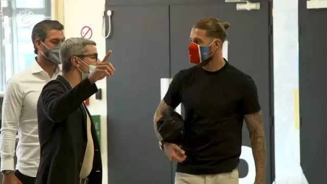 Sergio Ramos'un PSG'deki İlk Antrenmanı Sergio Ramos'un PSG'deki İlk Antrenmanı