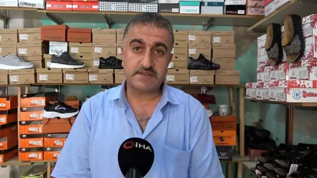 Turist akını esnafın yüzünü güldürdü