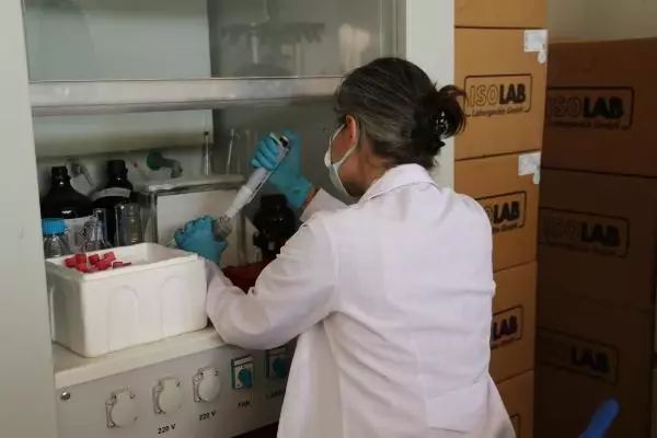 TÜRK BİLİM ADAMLARI, 6 ÜLKEDE 60 YENİ TÜR BAKTERİ KEŞFETTİ