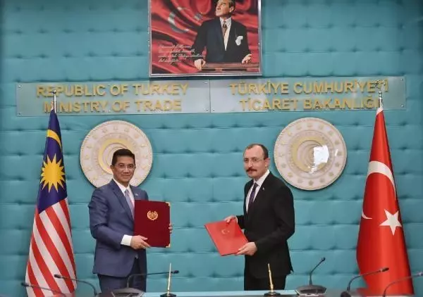 Son dakika haber | Bakan Muş, Malezya Uluslararası Ticaret ve Sanayi Bakanı Ali ile görüştü