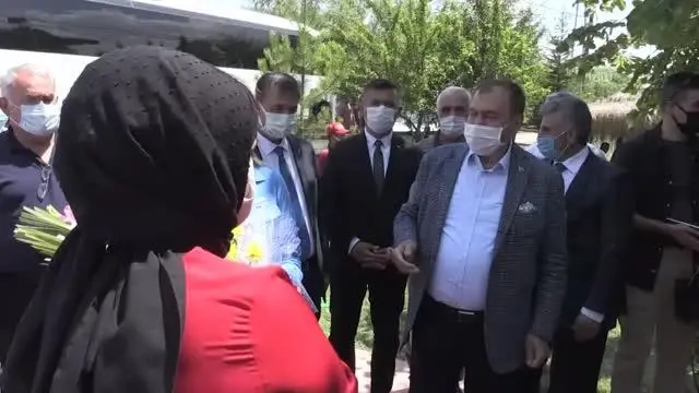Veysel Eroğlu: 'Tamamen damlama sulama yaparsak sıkıntı olmaz'