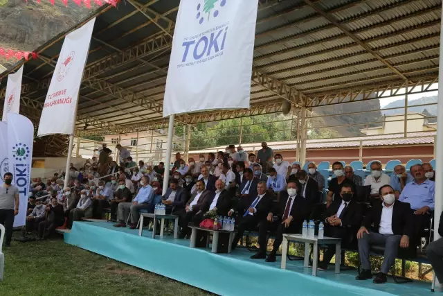 Yusufeli yeni yerleşim yerindeki hak sahiplerinin konut ve iş yerleri kurayla belirleniyor