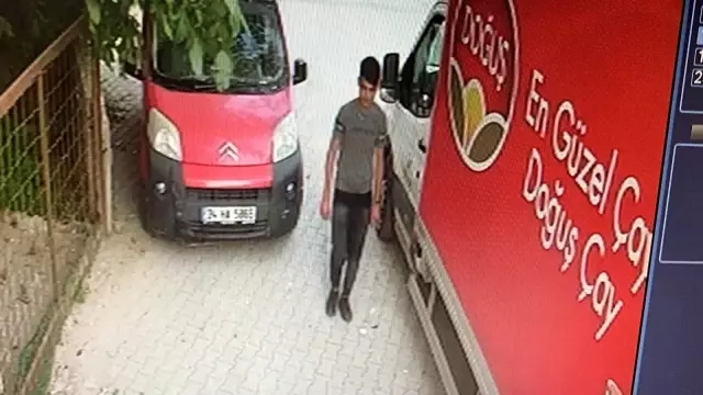 Son Dakika | Adım adım takip edip genç kıza dehşeti yaşattı: Takip anları kamerada