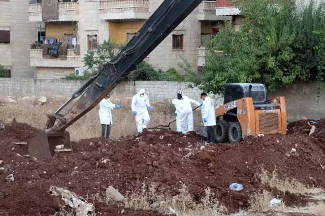 Afrin'de PKK/YPG/PYD vahşeti ortaya çıktıAfrin'de toprağa gömülü 35 kişinin cansız bedeni bulundu