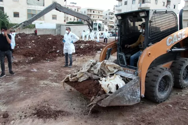 Afrin'de PKK/YPG/PYD vahşeti ortaya çıktıAfrin'de toprağa gömülü 35 kişinin cansız bedeni bulundu