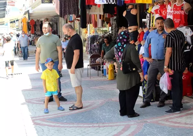 Afyonkarahisar'ın Elmadağ ilçesinin nüfusu, gelen gurbetçiler sayesinde 20 binden 200 bine çıktı