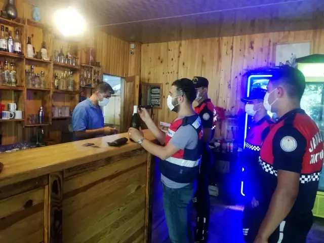Antalya'da 25 litre sahte içki ele geçirildi