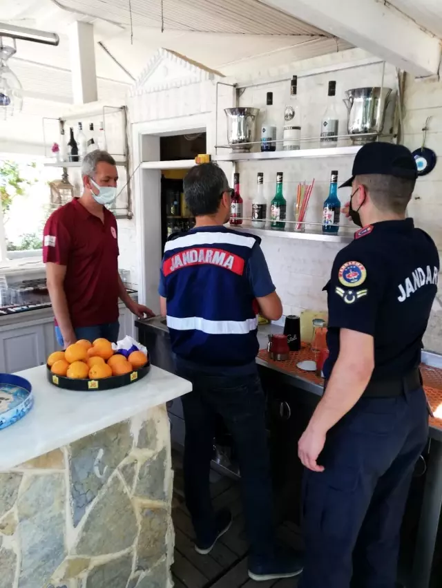 Antalya'da 25 litre sahte içki ele geçirildi