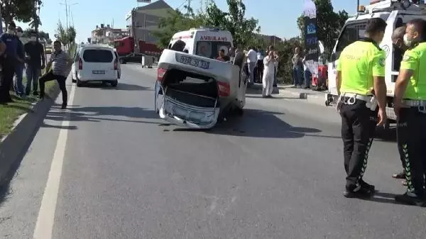 ARNAVUTKÖY'DE EHLİYETSİZ SÜRÜCÜNÜN KULLANDIĞI OTOMOBİL TAKLA ATTI