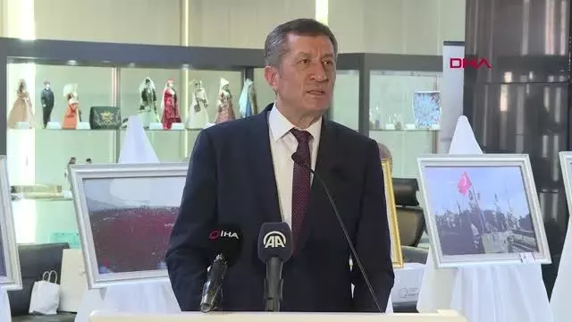 Bakan Selçuk: 15 Temmuz'un kahramanlarını unutmak mümkün değil Bakan Selçuk: 15 Temmuz'un kahramanlarını unutmak mümkün değil