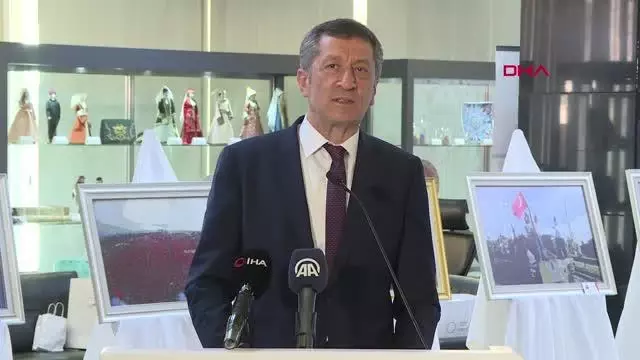 Bakan Selçuk: 15 Temmuz'un kahramanlarını unutmak mümkün değil