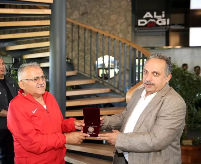 Başkan Büyükkılıç: 'Hem Zihnimiz Hem de Bedenimiz Zinde Olsun'