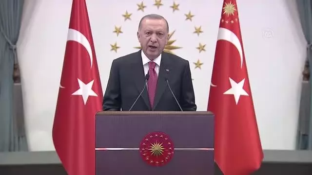 Cumhurbaşkanı Erdoğan: 'Eserlerimizle, ülkemizin dört bir yanına mührümüzü vurmayı sürdüreceğiz'