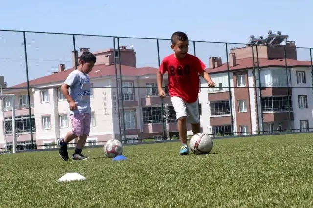 Develi'de futbola ilgi büyük