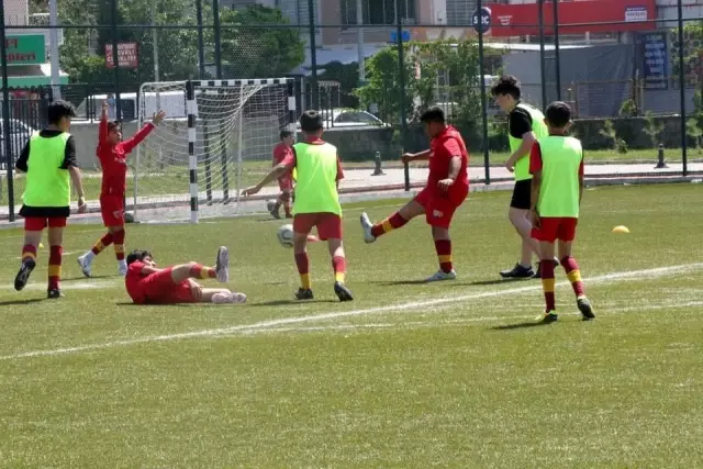 Develi'de futbola ilgi büyük