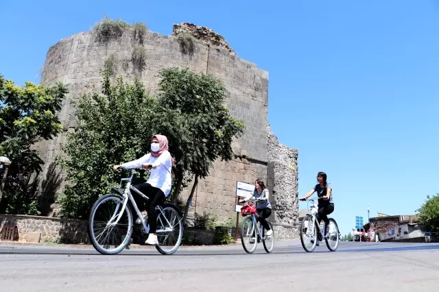 DİYARBAKIR - Pedallar '15 Temmuz Demokrasi ve Milli Birlik Günü' için çevrildi