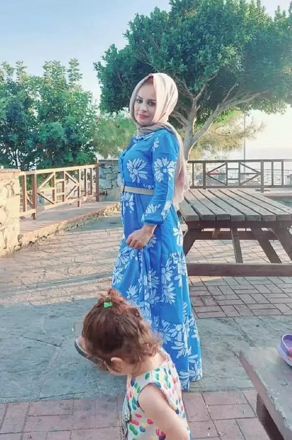 Kamera açısı bozulunca her şey aydınlandı! Eşini öldüren cani, çıkarıldığı mahkemede tutuklandı