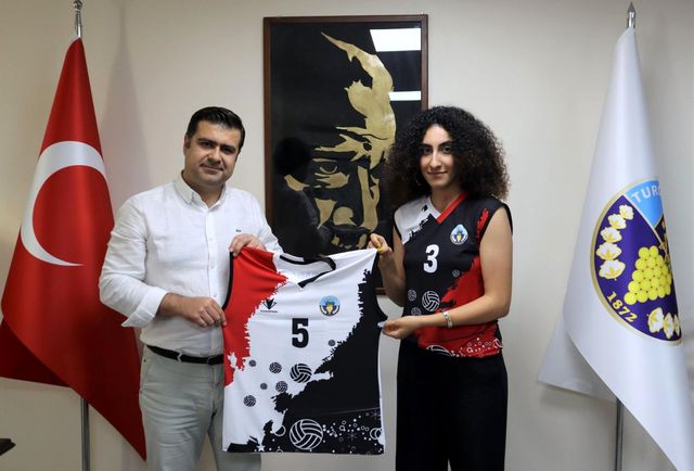 genc yildiz adayi turgutlu belediyespor da 2 14267987 o