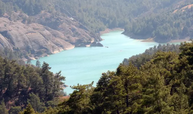 Son dakika haberi! KAHRAMANMARAŞ - Onikişubat Çamlıbel mevkisinde çıkan orman yangını kontrol altına alındı