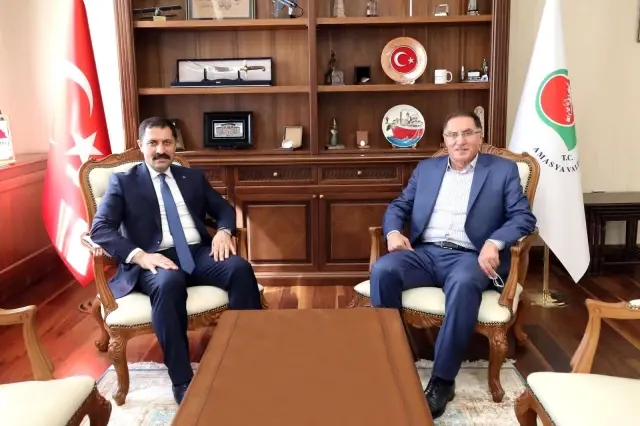 Kamu Başdenetçisi Şeref Malkoç'tan Vali Masatlı'ya ziyaret 2 Kamu Başdenetçisi Şeref Malkoç'tan Vali Masatlı'ya ziyaret