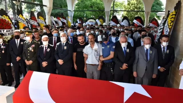 Son dakika haberleri | Şehit Bekçi Koşal son yolculuğuna uğurlandı: Annesi, asker selamı ile oğlunu uğurladı