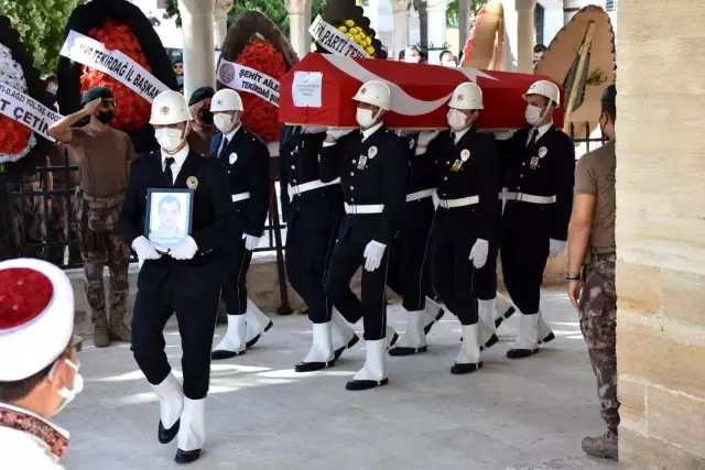 Son dakika haberleri | Şehit Bekçi Koşal son yolculuğuna uğurlandı: Annesi, asker selamı ile oğlunu uğurladı