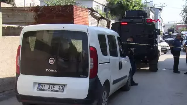 Son dakika... SİLAHLI ÇATIŞMAYI İZLERKEN VURULDU Son dakika... SİLAHLI ÇATIŞMAYI İZLERKEN VURULDU