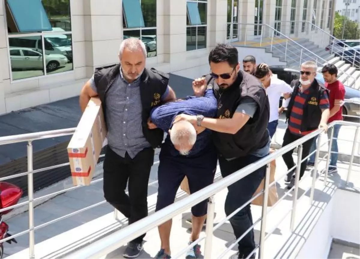 Tekirdağ'da bekçiyi şehit eden baba ile oğlu adliyede