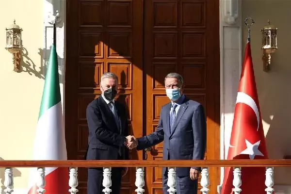 Turkish Defense Minister Akar met with his Italian counterpart
