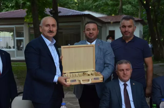 Ulaştırma ve Altyapı Bakanı Adil Karaismailoğlu, Şenpazar ilçesini ziyaret etti Ulaştırma ve Altyapı Bakanı Adil Karaismailoğlu, Şenpazar ilçesini ziyaret etti