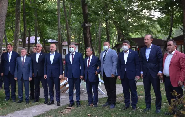Ulaştırma ve Altyapı Bakanı Adil Karaismailoğlu, Şenpazar ilçesini ziyaret etti